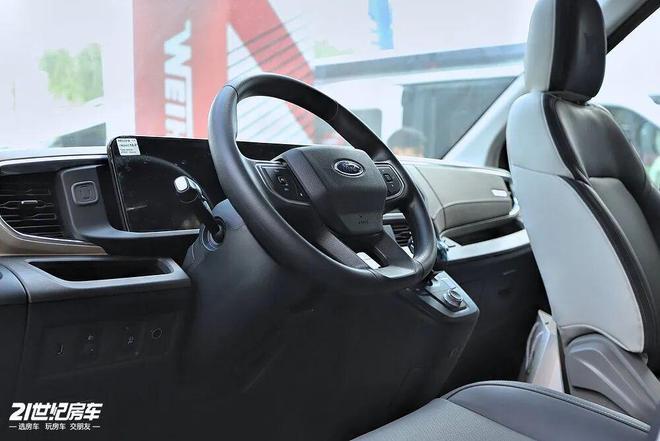 旅居B型房车卫航福特T8四驱美洲豹开元棋牌app全时四驱全地形、精致(图11)