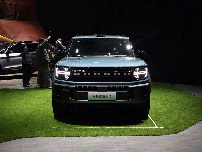 地形露营SUV”亮相!增程纯电双动力开元棋牌2025广州车展:首款 “全(图3) 地形露营SUV”亮相!增程纯电双动力开元棋牌2025广州车展:首款 “全(图3)